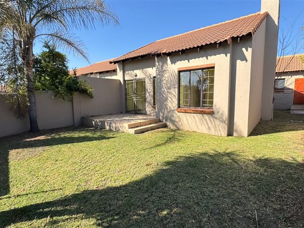 2 Bedroom Townhouse 2 Bedroom Townhouse