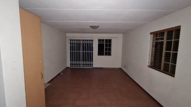 2 Bed Townhouse in Edleen photo number 3