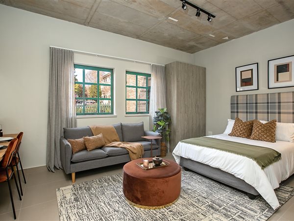 Studio Apartment