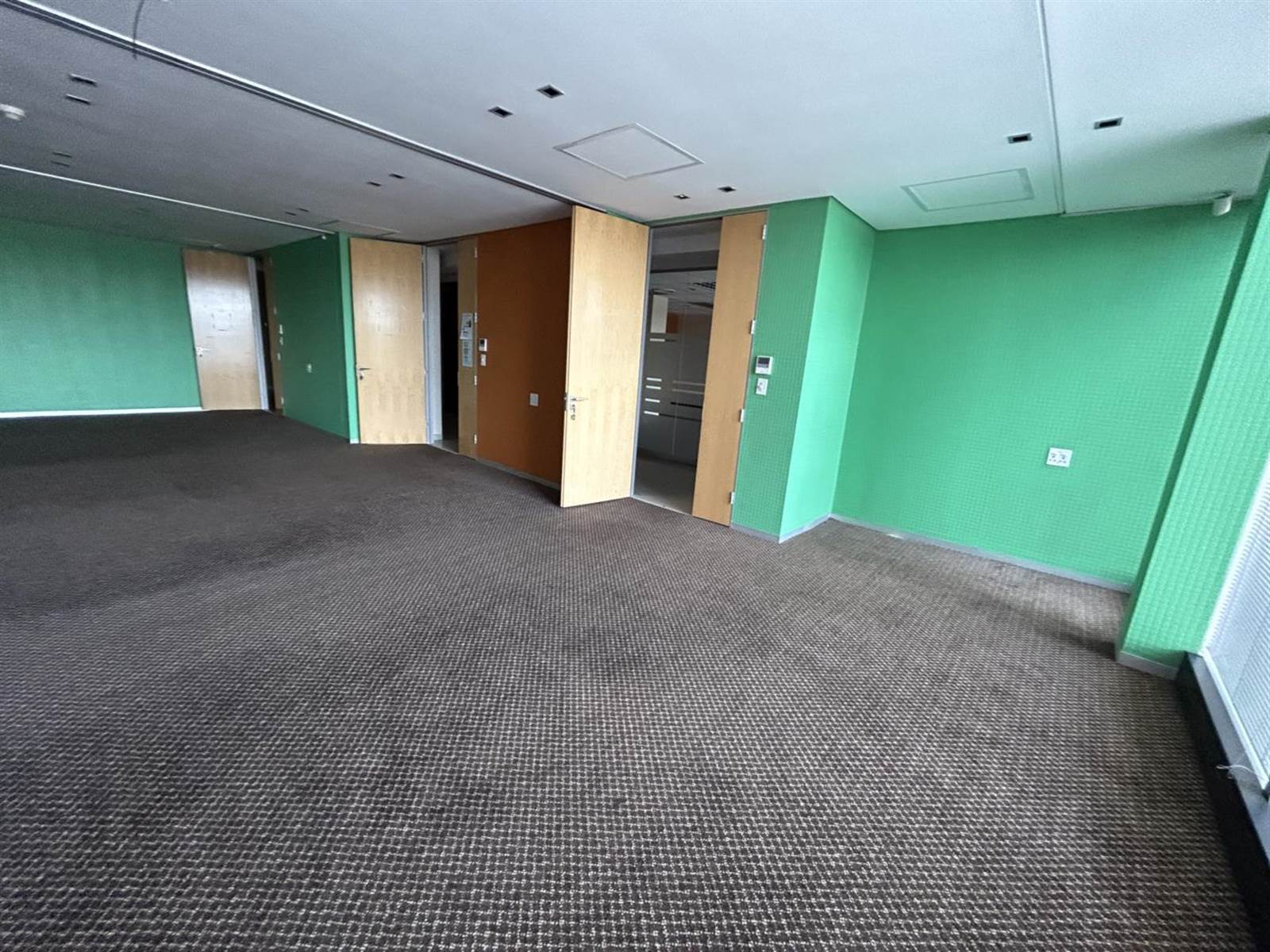 5853  m² Commercial space in Highveld photo number 2