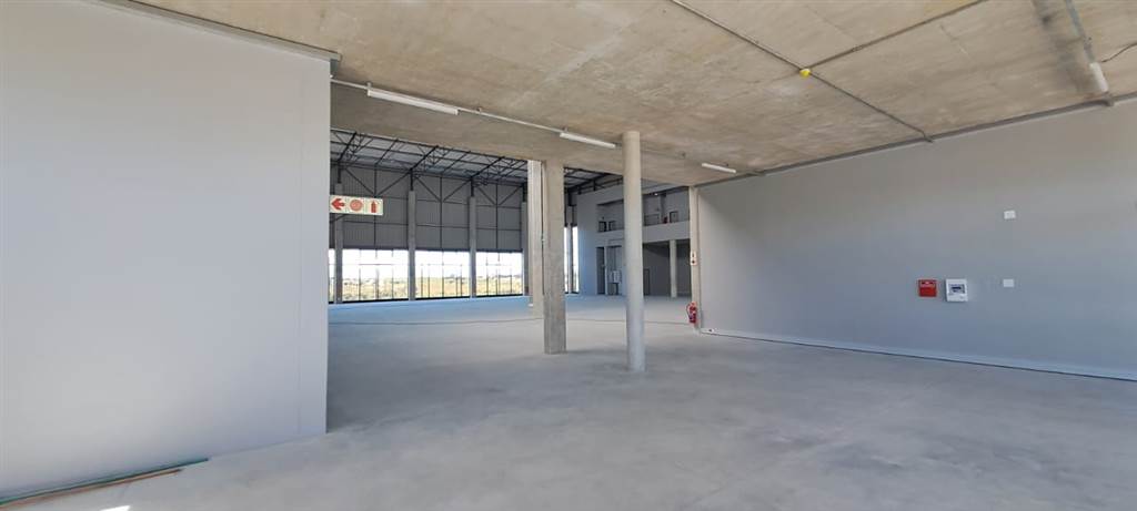 871  m² Retail Space in George Central photo number 5