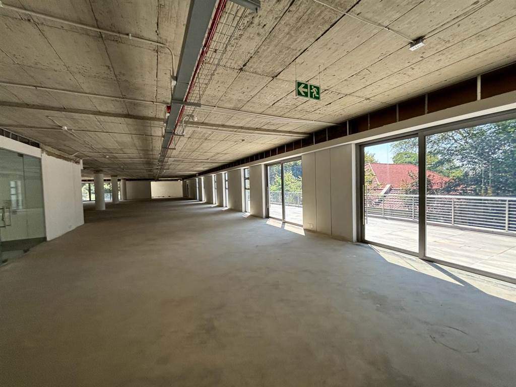 825  m² Commercial space in Rosebank photo number 18