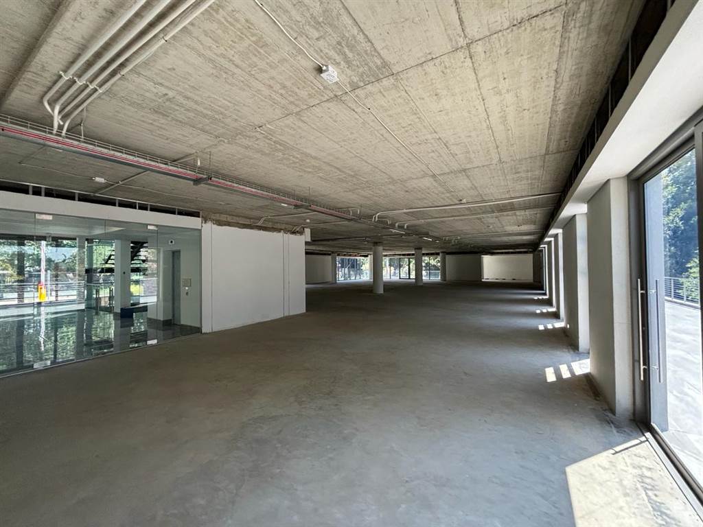 825  m² Commercial space in Rosebank photo number 17