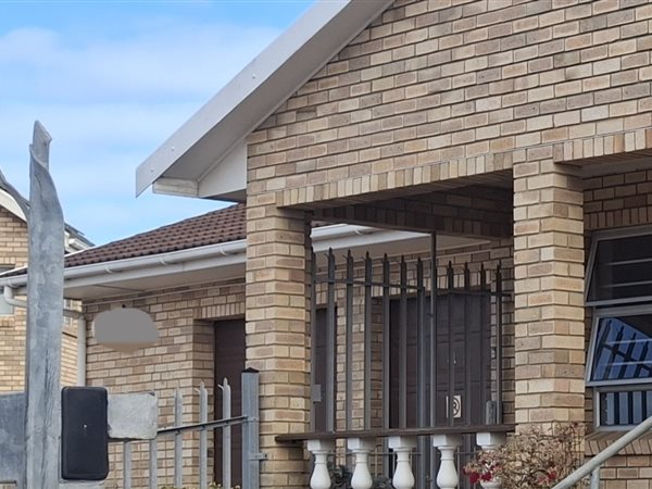 3 Bedroom House 3 Bedroom House