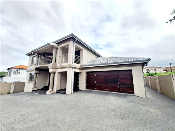5 Bedroom House 5 Bedroom House