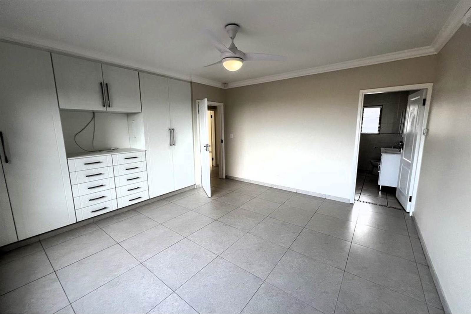 3 Bed Townhouse in Ballito photo number 14