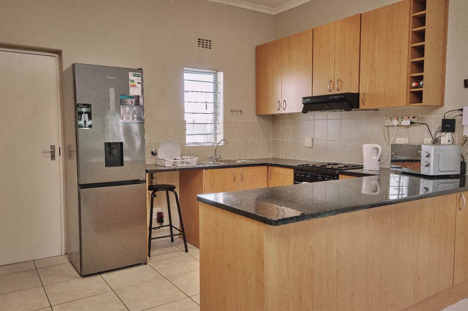 2 Bed House in Plattekloof photo number 12