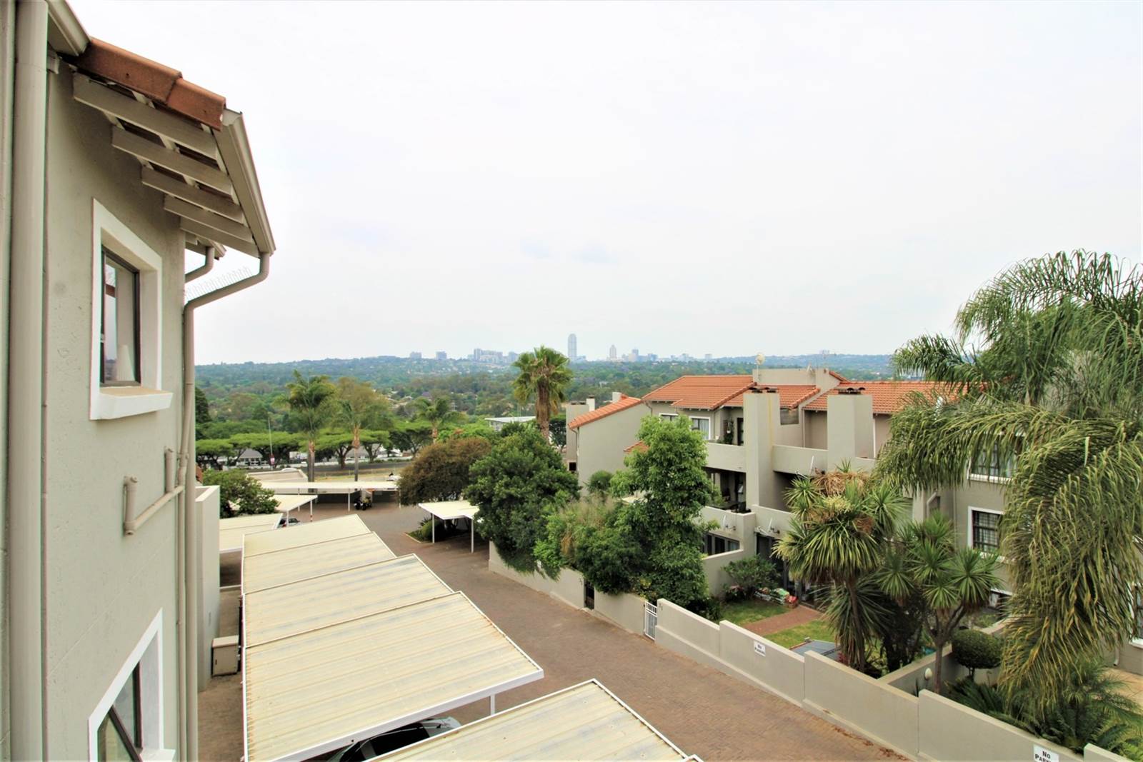 2 Bed Apartment in Bryanston photo number 28