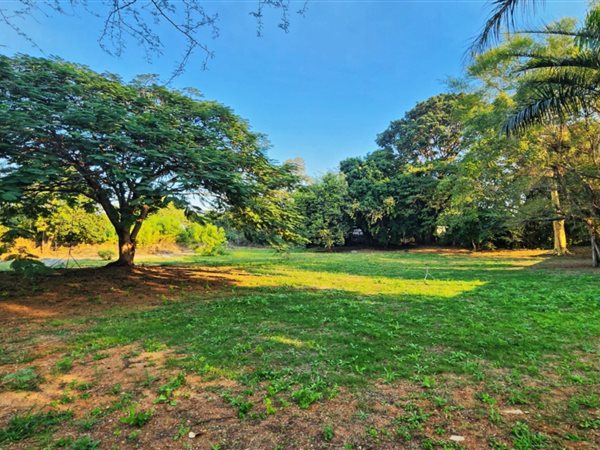 2 080 m² Land 2 080 m² Land