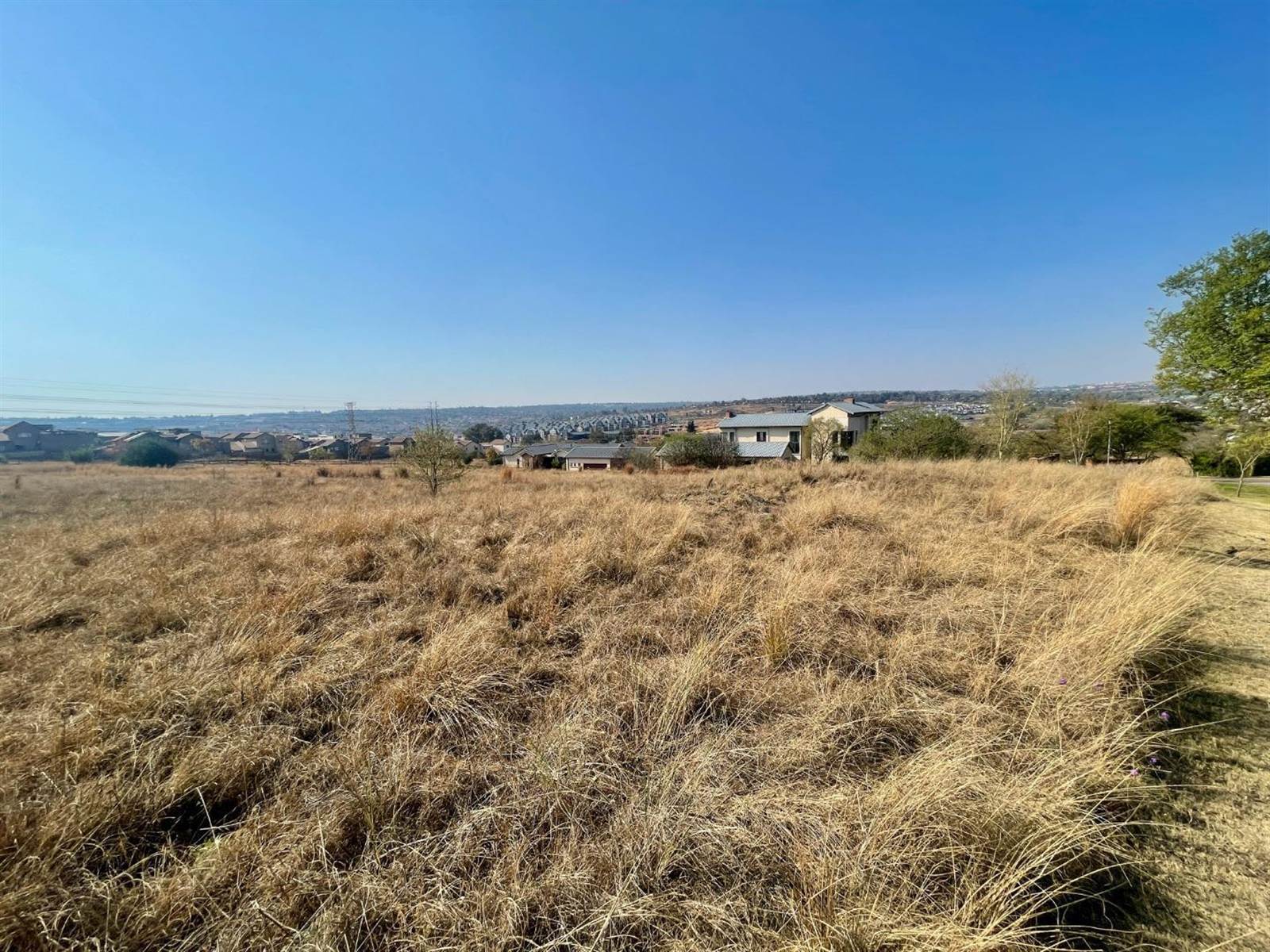 9000 m² Land available in Waterfall Equestrian Estate photo number 11