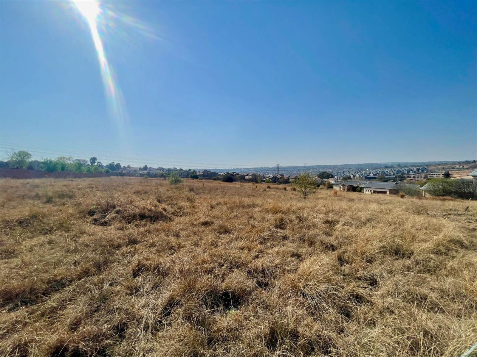 9000 m² Land available in Waterfall Equestrian Estate photo number 3