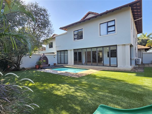 3 Bedroom Townhouse 3 Bedroom Townhouse