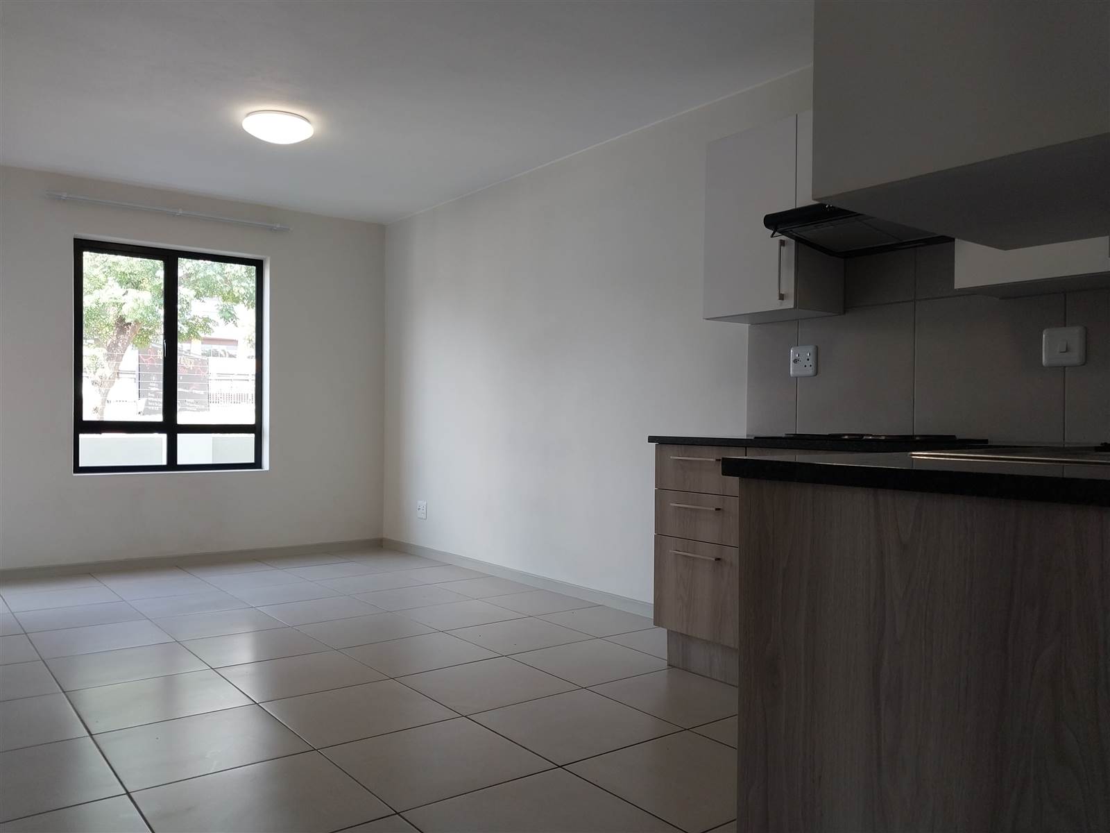 2 Bed Apartment in Rivonia photo number 11
