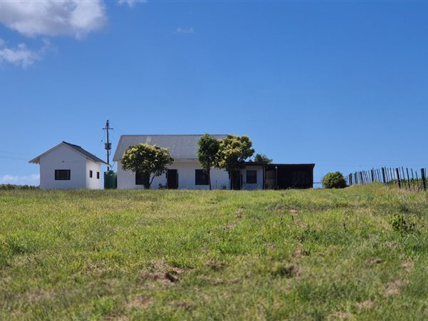 8 831 m² Farm