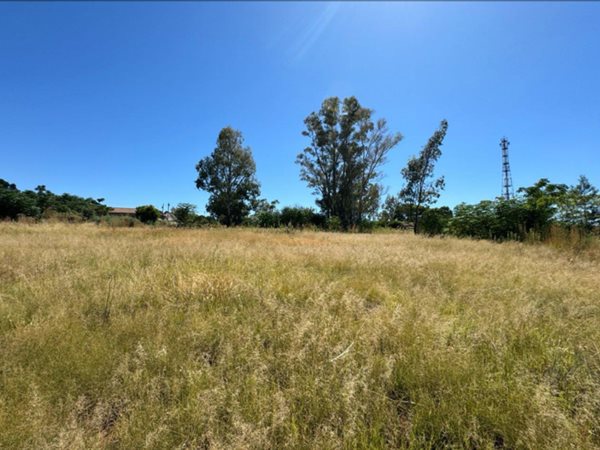 3 550 m² Land