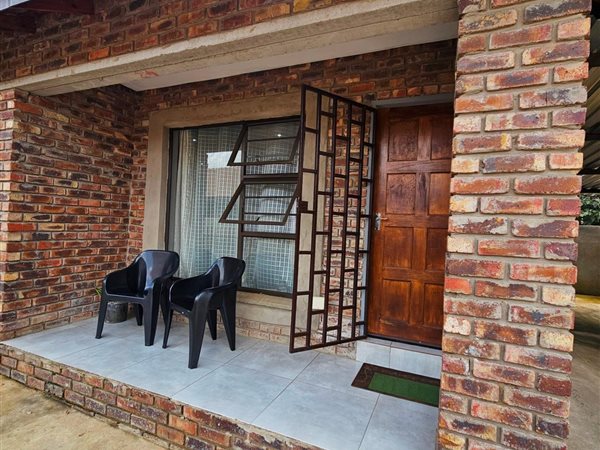 3 Bedroom Townhouse 3 Bedroom Townhouse