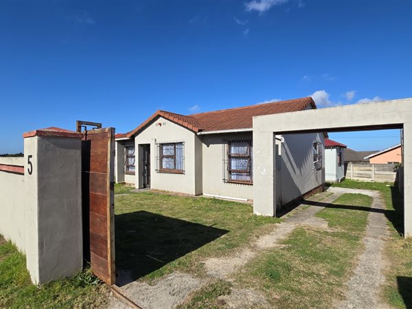 3 Bedroom House 3 Bedroom House