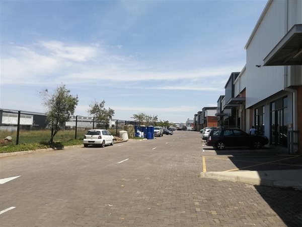 379  m² Commercial space