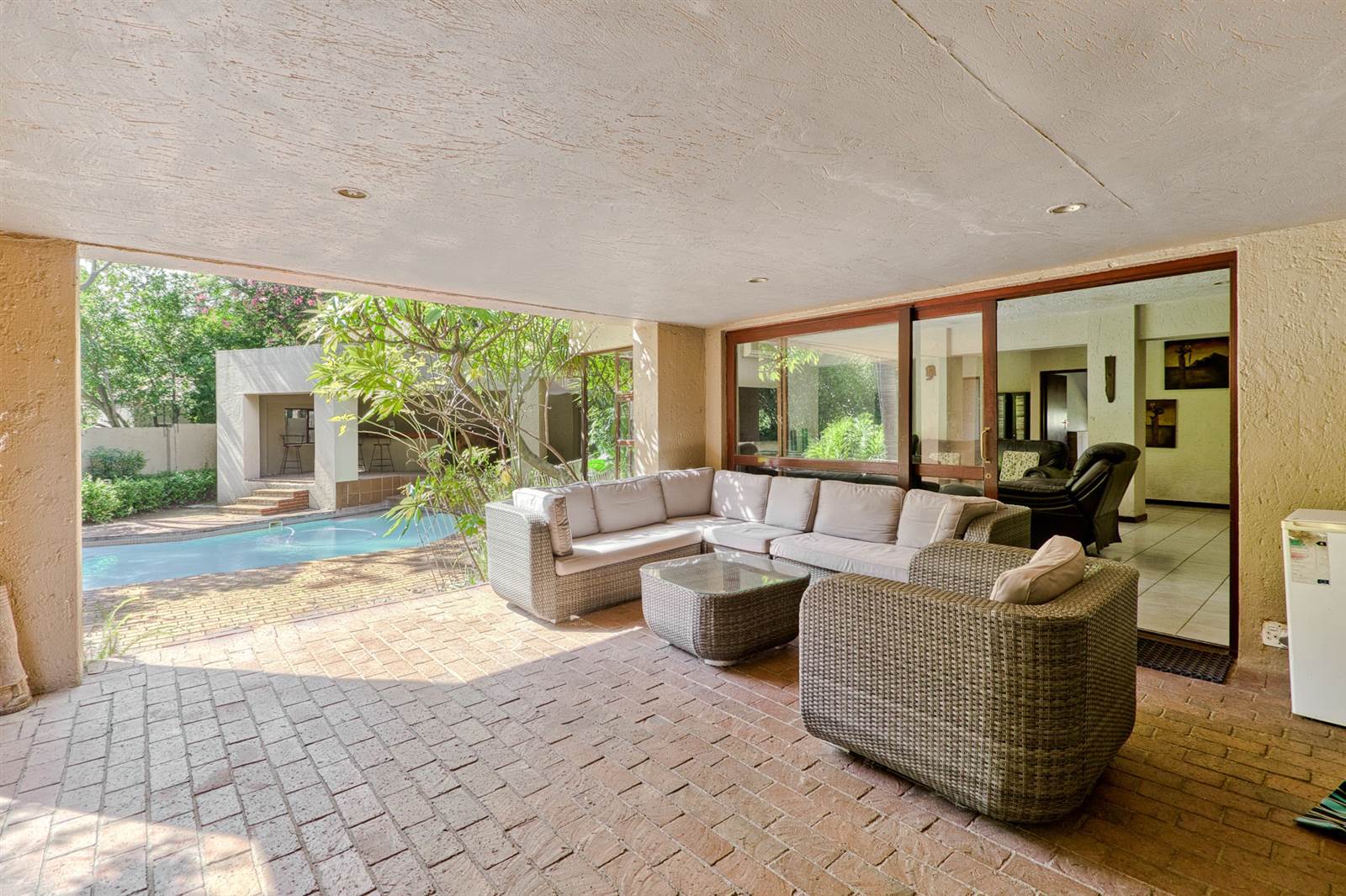 5 Bed House in Douglasdale photo number 15