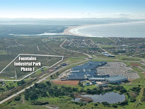 4 000 m² Land