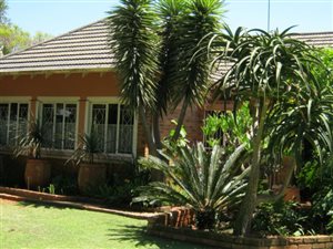 3 Bed House in Rhodesfield