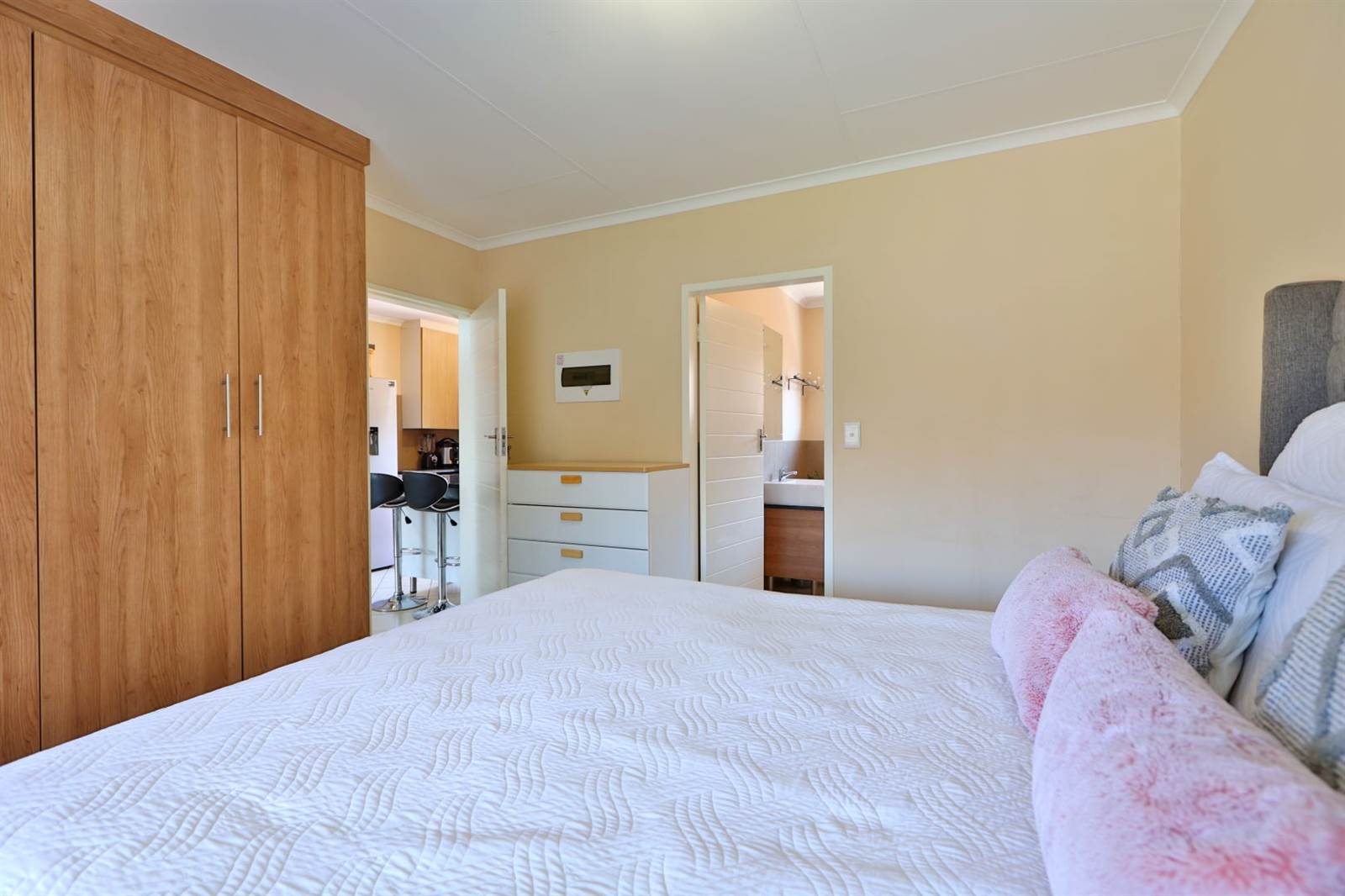 2 Bed Apartment in Sagewood photo number 22