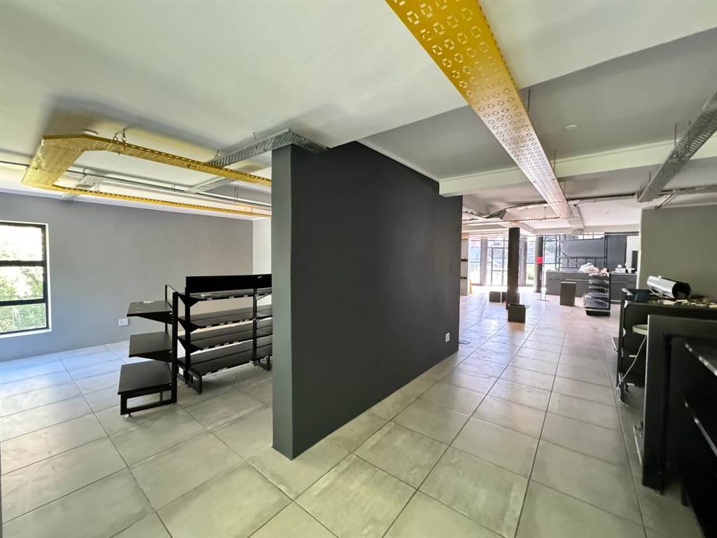 312  m² Commercial space in Bryanston photo number 8