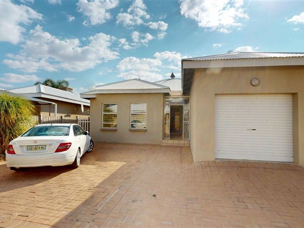 2 Bedroom Townhouse 2 Bedroom Townhouse