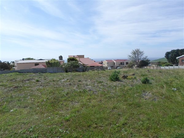 935 m² Land