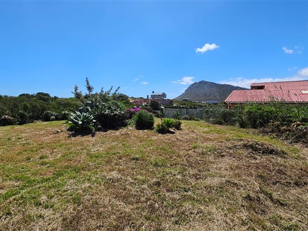 1 151 m² Land