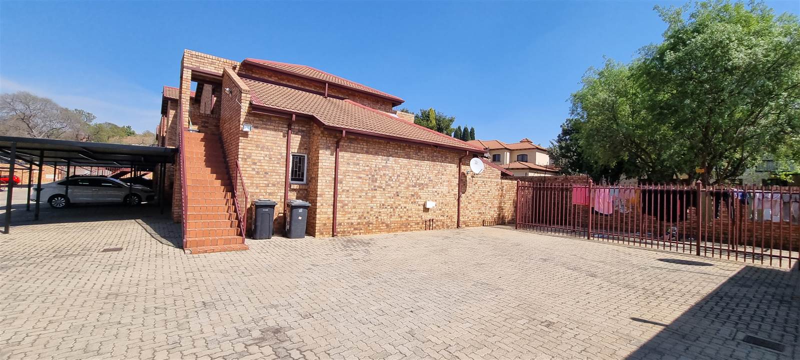 3 Bed Townhouse in Newlands photo number 27