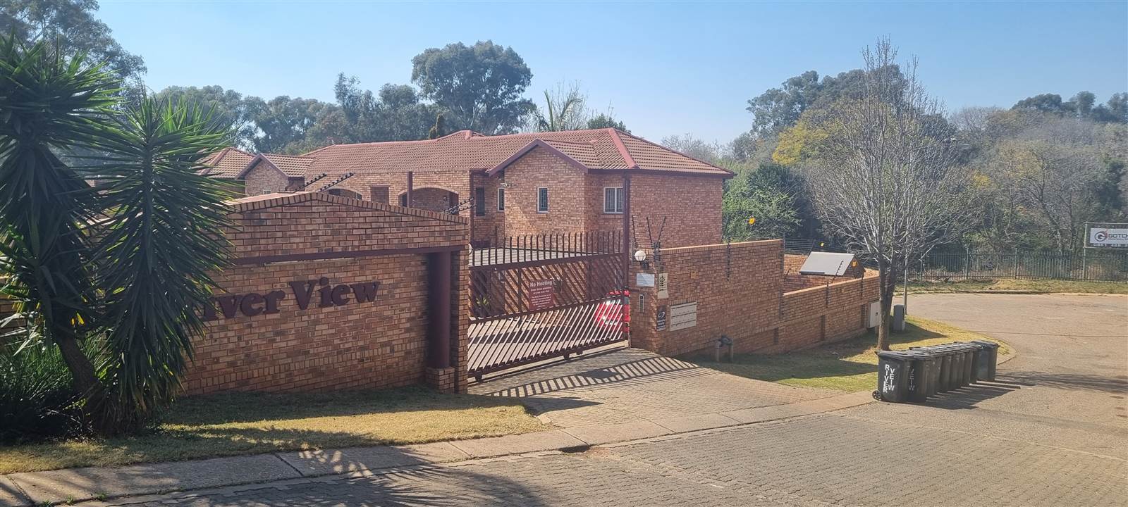 3 Bed Townhouse in Newlands photo number 1