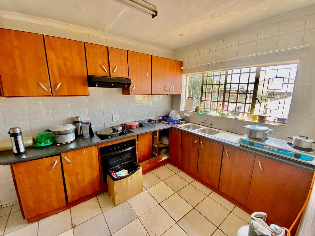 4 Bed House in Algoa Park photo number 10