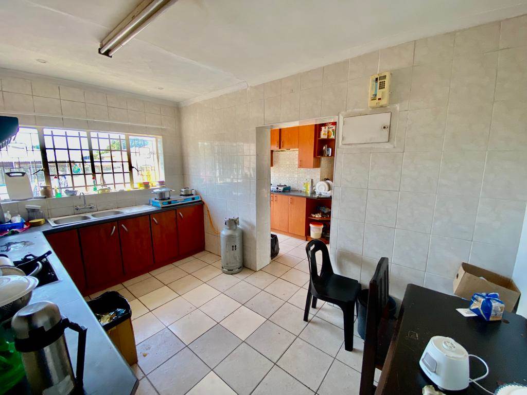 4 Bed House in Algoa Park photo number 12