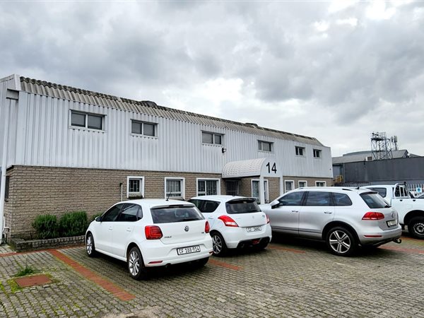 230  m² Commercial space