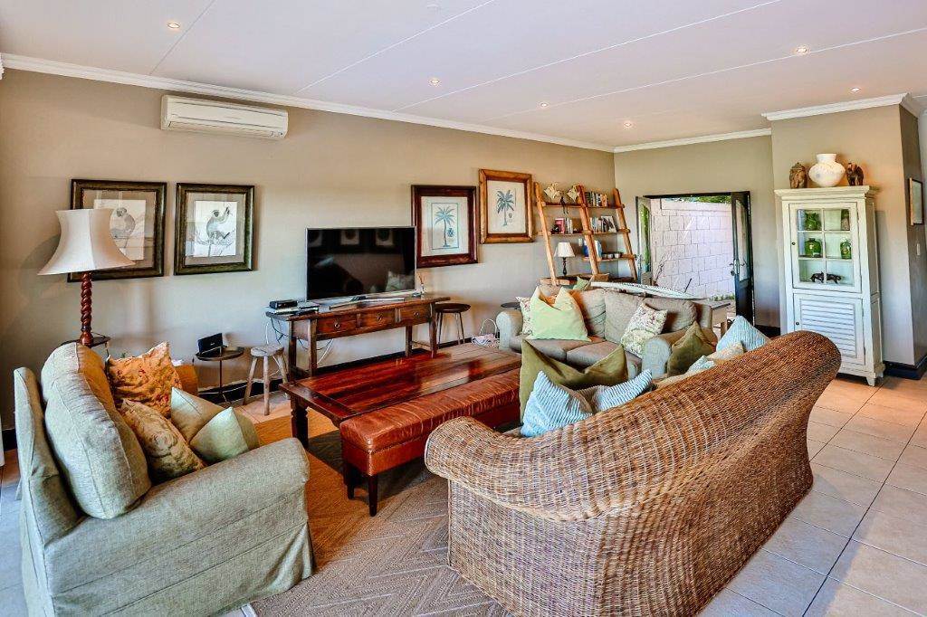 4 Bed House in Zimbali Estate photo number 8