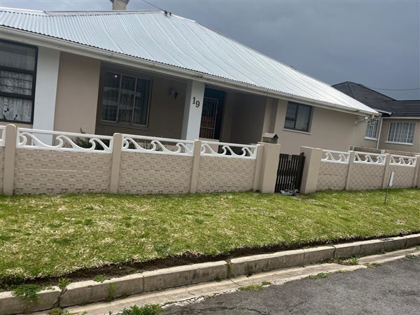 5 Bedroom House 5 Bedroom House