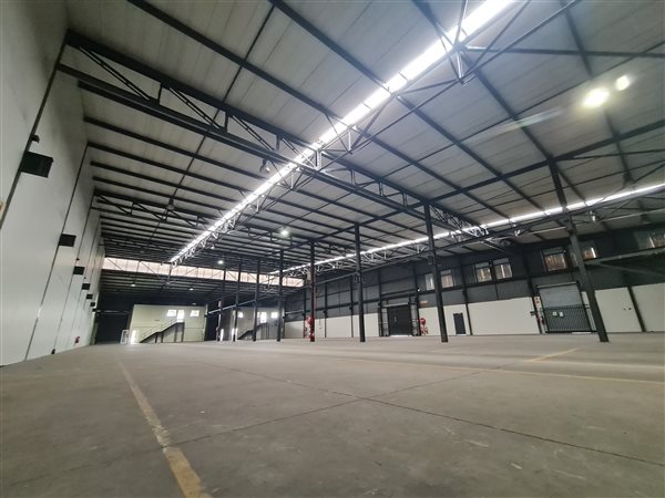 2 020  m² Industrial space