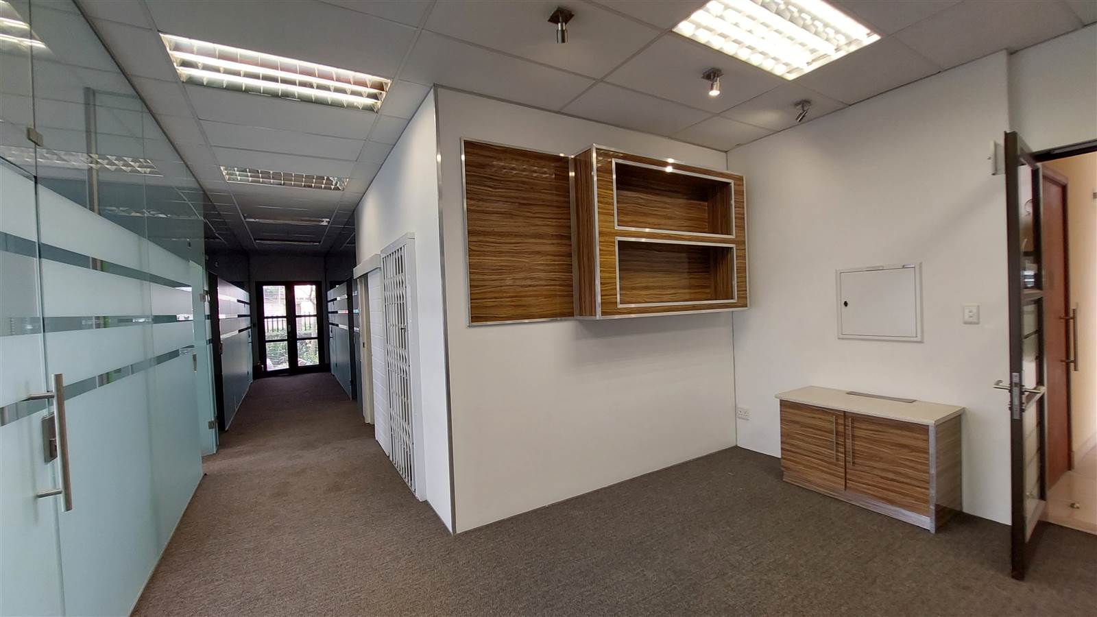 254  m² Commercial space in Parkhaven photo number 4