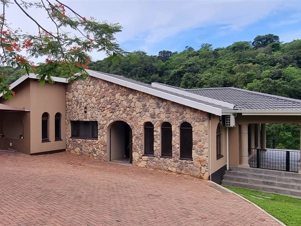 3 Bedroom House 3 Bedroom House