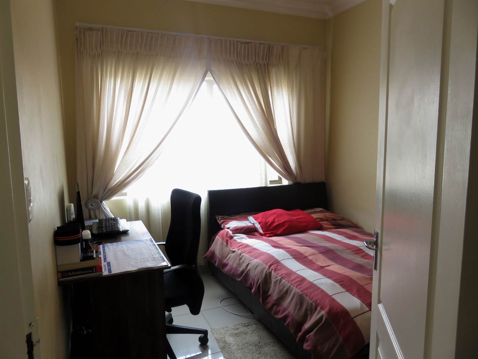 3 Bed Apartment in Terenure photo number 14