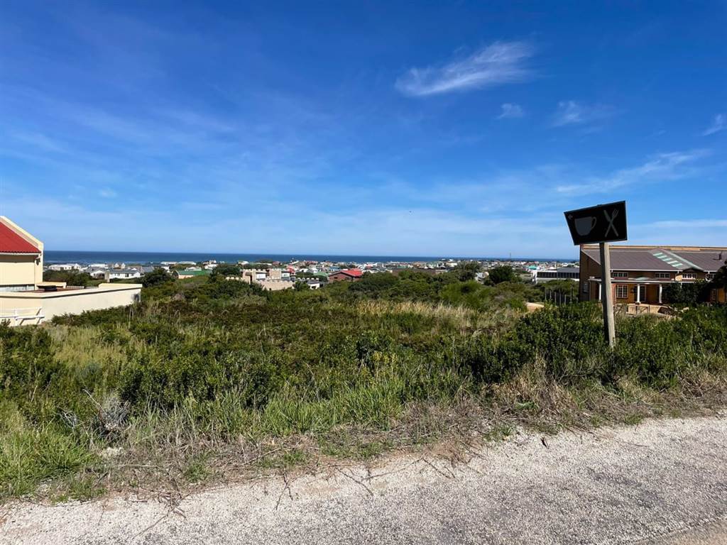 874 m² Land available in Bettys Bay photo number 11