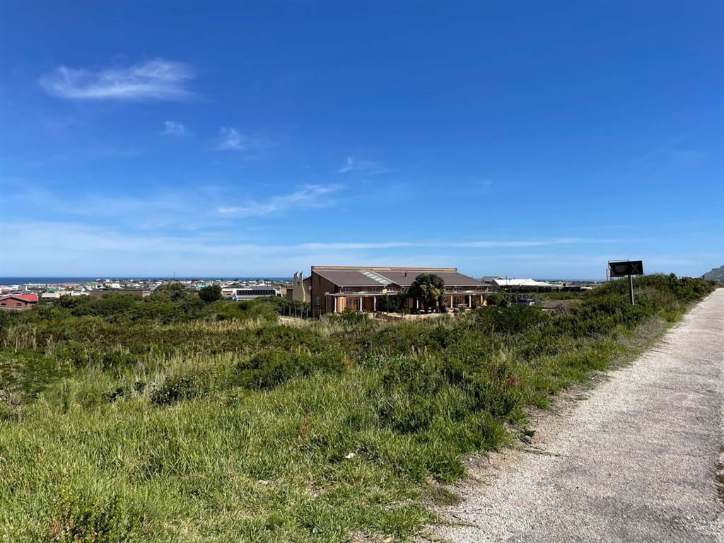 874 m² Land available in Bettys Bay photo number 7