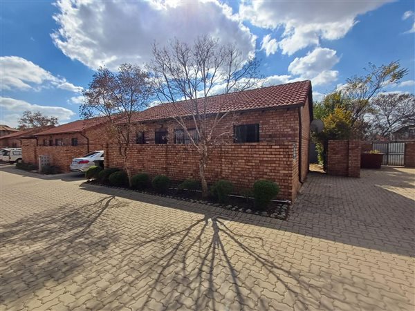 2 Bedroom Townhouse