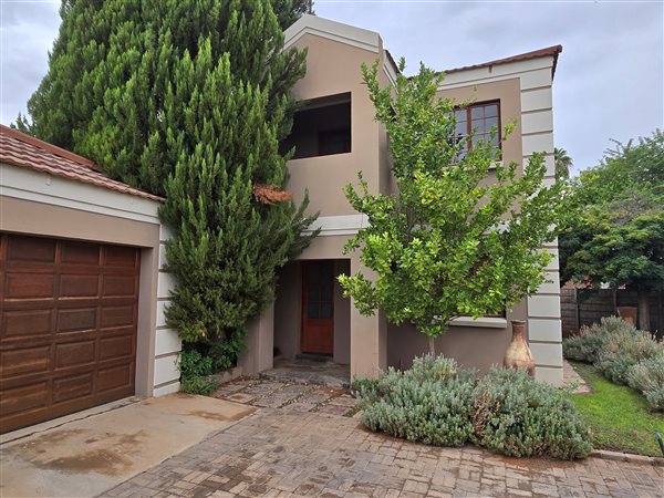 2 Bedroom House 2 Bedroom House