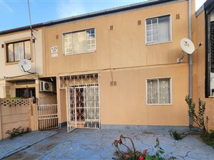 3 Bed House in Whetstone