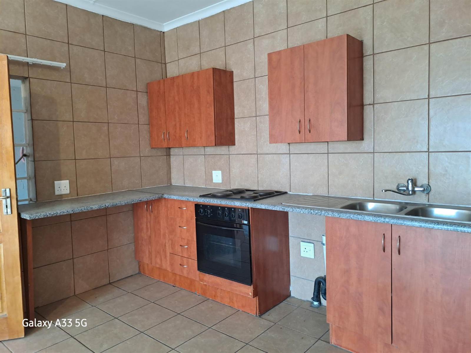 1 Bed Apartment in Brakpan North photo number 6