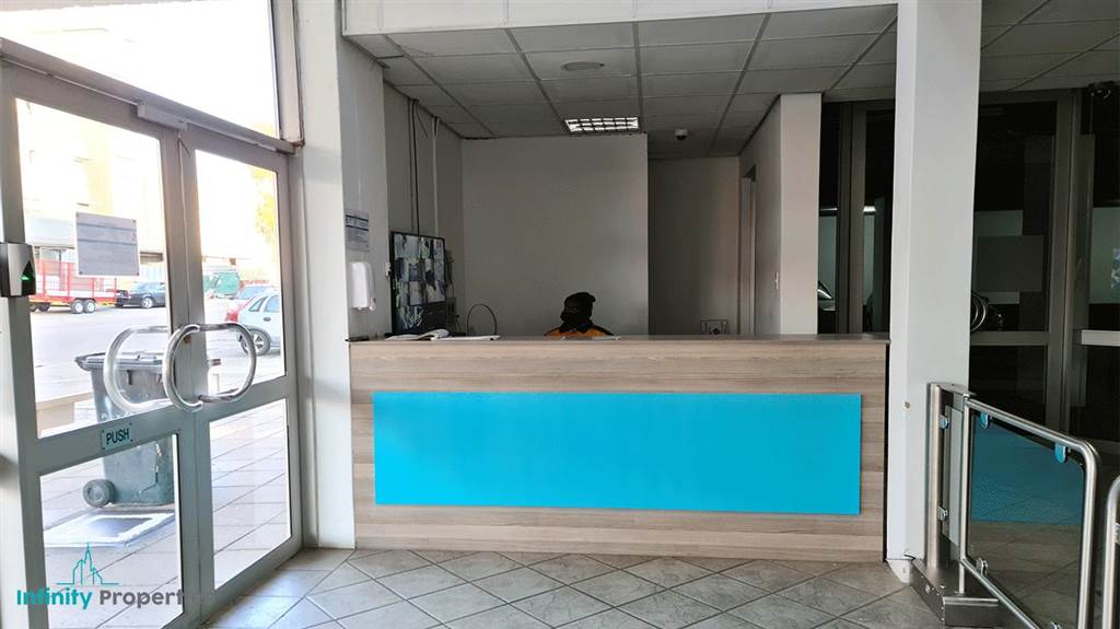 185  m² Office Space in Rietfontein photo number 9