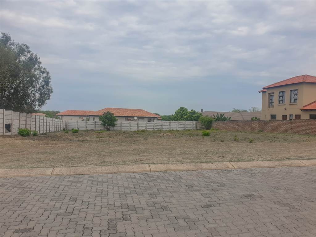 840 m² Land available in Brits photo number 2