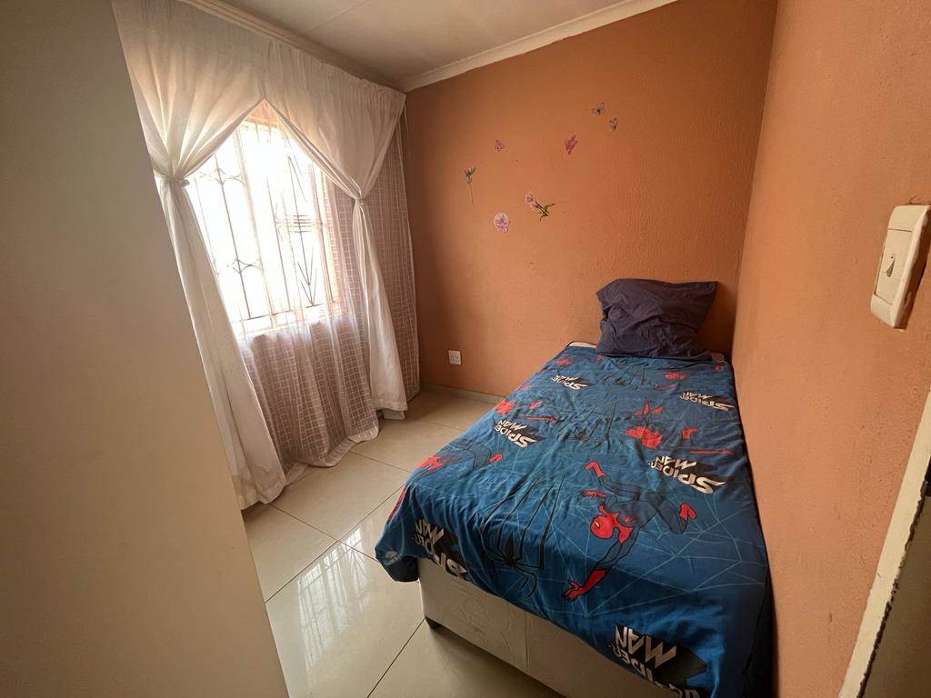 5 Bed House in Soshanguve photo number 18